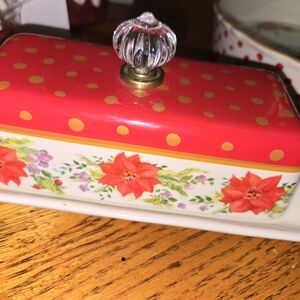 The Pioneer Woman Red Floral Butter Dish